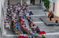 Ziehharmonika trifft auf Violoncello