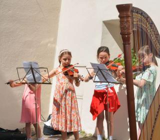 Blumen, Genuss und viel Musik
