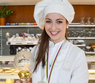 Greta Pinggera, eine Rodel-Weltmeisterin als Konditorin 