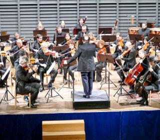 Haydn-Orchester spielt Wagner und Brahms