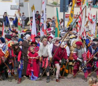 Ritter spielen