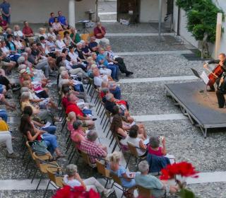 Ziehharmonika trifft auf Violoncello