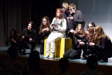 Abschlussfeier der 6. Vinschger Sprachwerkstatt „SpLeSch!“ am 2. März in Laas; Fotos: Sepp