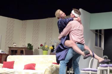 „Doppelt leben hält besser“ (Theater Verein Schlanders); Fotos: Sepp