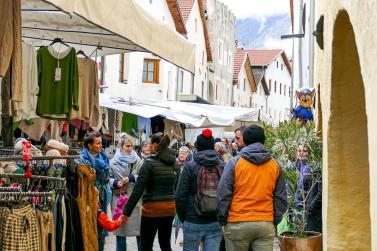 Halbnasser „Sealamorkt“ 2023 in Glurns; Fotos: Sepp 