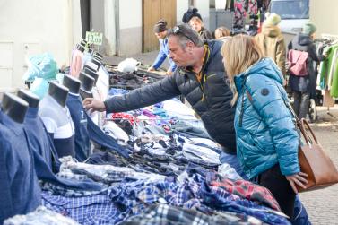 Katharinamarkt in Schluderns, 18.11.23; Fotos: Michael