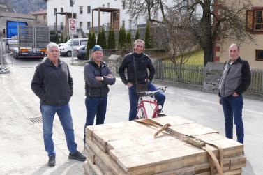 Neue Etschbrücke in Laas platziert, 24.03.2026, Fotos: AM 