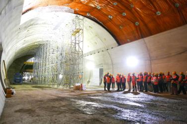 Tunnelbesichtigung in Kastelbell; Fotos: Sepp