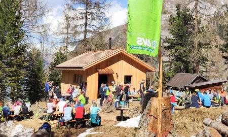 Eine Hütte, in der man lacht, …