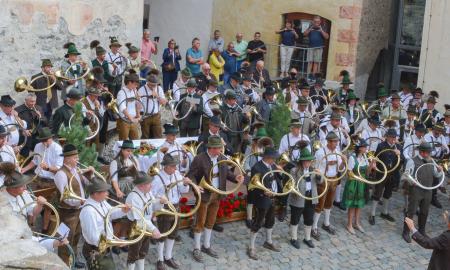 Hörnerklang über dem Vinschgau