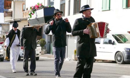 „Naa, dr Fosching isch hin“