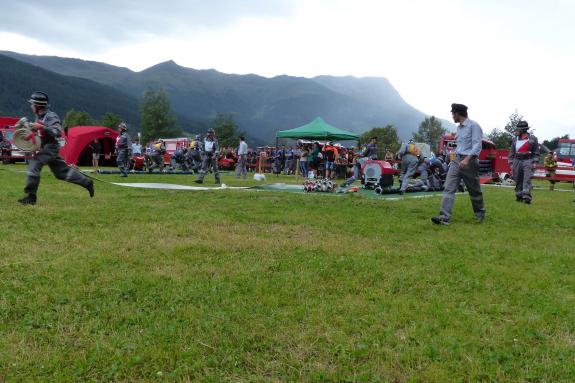  6. Obervinschger Nassleistungswettbewerb auf der Grünzone in Graun am 8. Juli 2017; Fotos: Sepp