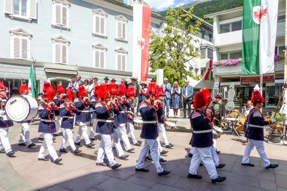 60 Jahre Wiedergründung der Schützenkompanie Schlanders und Fahnenweihe (16. Juni 2019). Fotos: Sepp