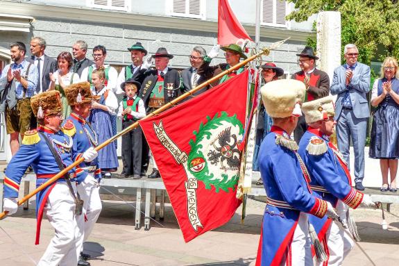 60 Jahre Wiedergründung der Schützenkompanie Schlanders und Fahnenweihe (16. Juni 2019). Fotos: Sepp