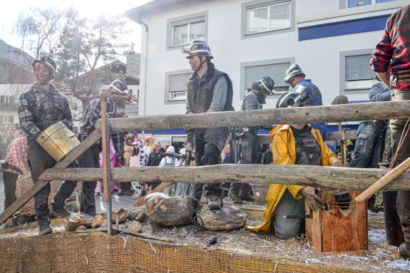 Faschingsumzug in Latsch, 01.03.25; Fotos: Michael