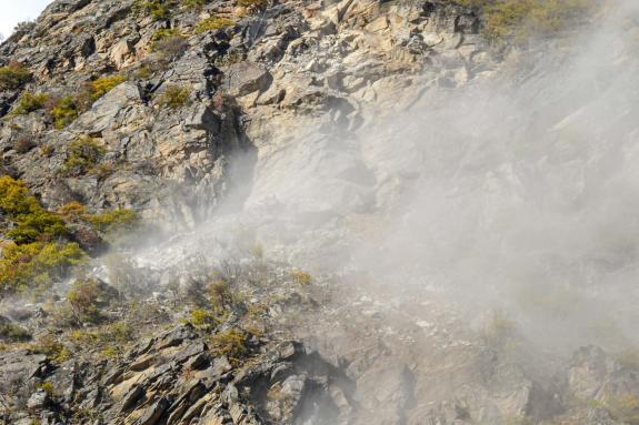 Felssprengung bei Latsch, 17.11.23; Fotos: Michael & Manuel