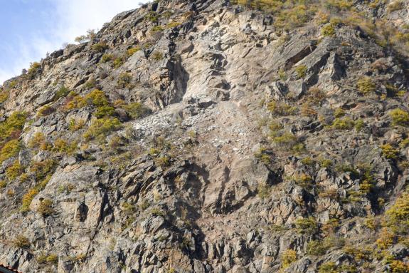 Felssprengung bei Latsch, 17.11.23; Fotos: Michael & Manuel