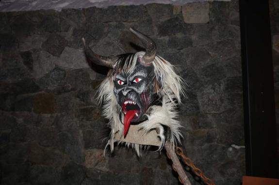 In Taufers im Münstertal wurde am ersten Adventssonntag die Aktion „Advent in Dorf an dr Grenz“ eröffnet; Fotos: Sepp