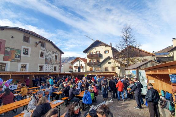 Katharinamarkt in Schluderns, 18.11.23; Fotos: Michael
