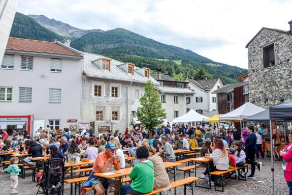 Lebendiges Markttreiben in Prad, 27.07.23; Fotos: Michael