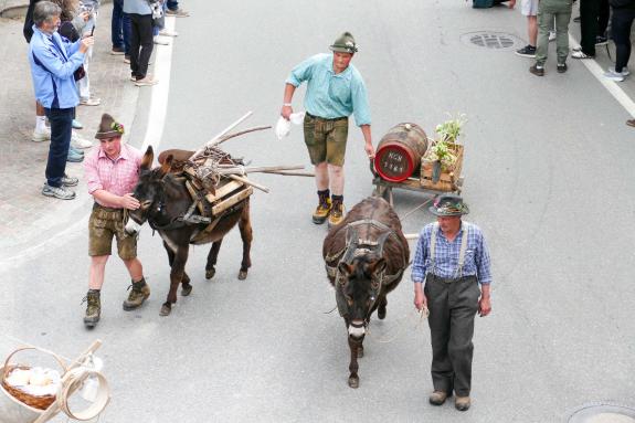 Umzug „200 Jahre Stilfserjochstraße“ in Prad; Fotos: Sepp 