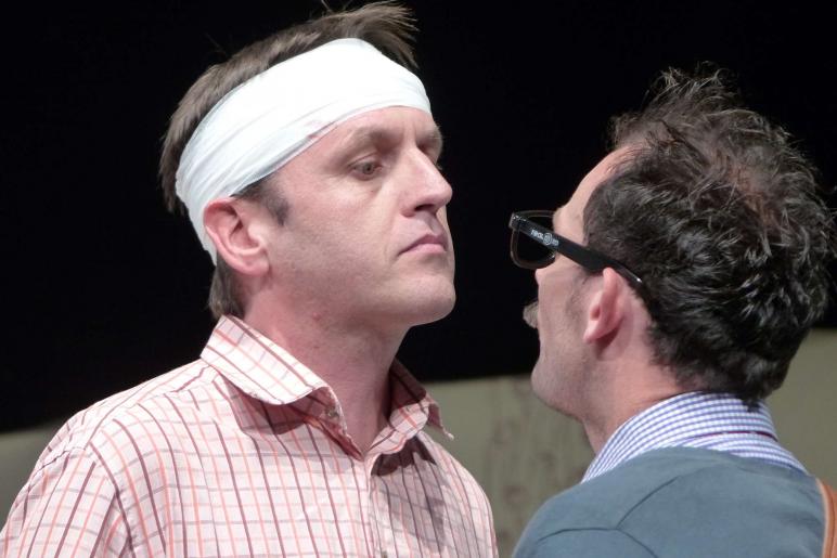 „Doppelt leben hält besser“ (Theater Verein Schlanders); Fotos: Sepp