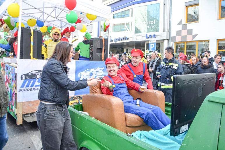 Faschingsumzug in Latsch, 01.03.25; Fotos: Michael