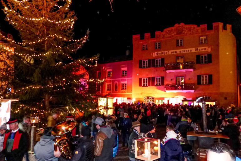 Licht, Düfte und Klänge beim Glurnser Advent 2019; Fotos: Sepp