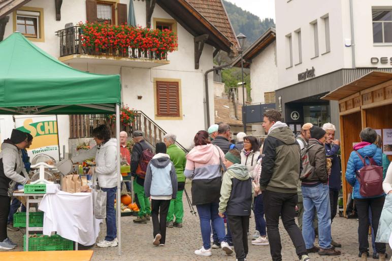 Rosenkranzmarkt in Schluderns, 04.10., Fotos: AM