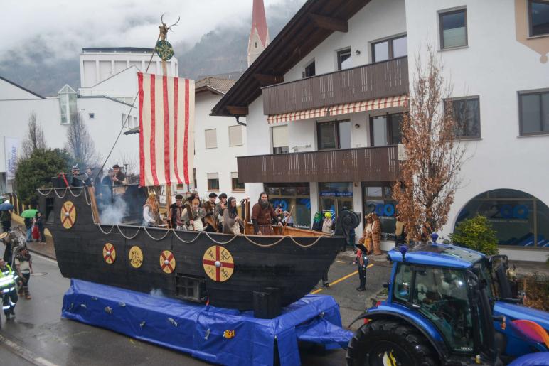 „Schlonderser Foschings-Umzug“ 2026; Fotos: Ingeborg Rainalter Rechenmacher 