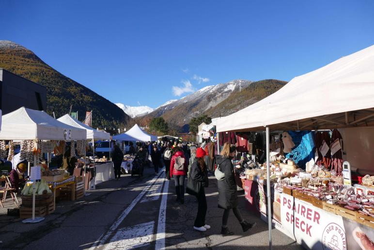 Sealamorkt in Glurns (3.11.25). Fotos: AM