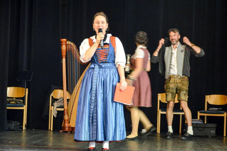 Trachtenvorstellung mit Erntedank in Mals, 29.10.23; Fotos: Michael