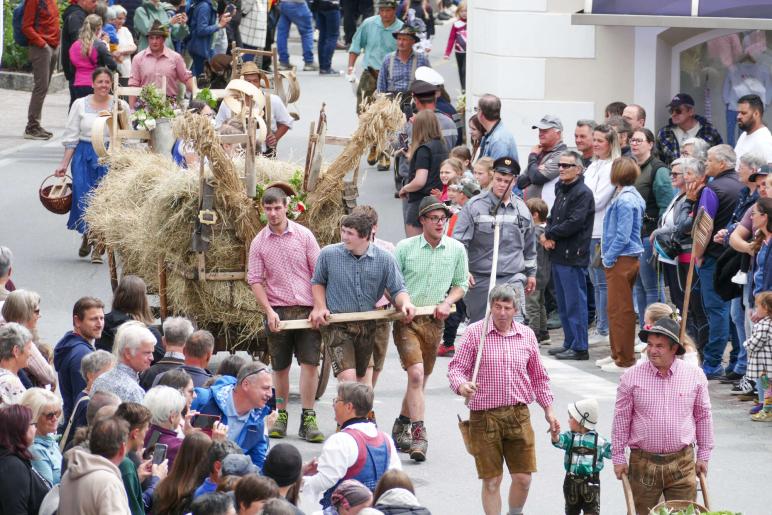 Umzug „200 Jahre Stilfserjochstraße“ in Prad; Fotos: Sepp 